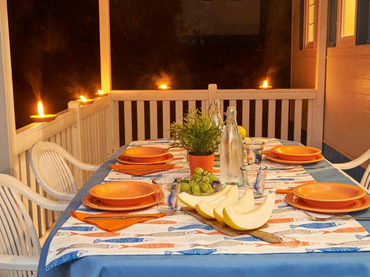Holiday Home Maxi Caravan Comfort By Interhome Baia Domizia Kültér fotó