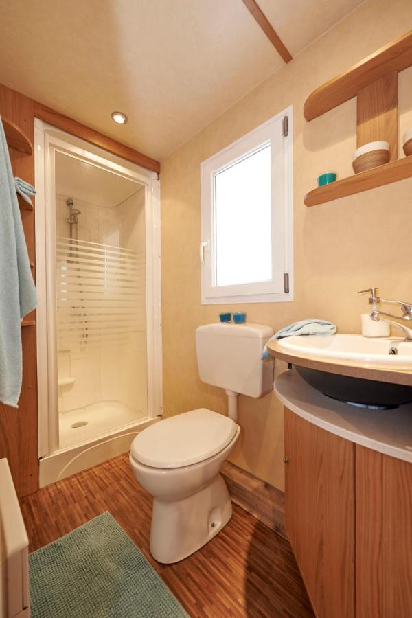 Holiday Home Maxi Caravan Comfort By Interhome Baia Domizia Kültér fotó